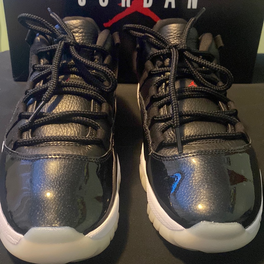 Air Jordan 11 Retro Low Size 10.5